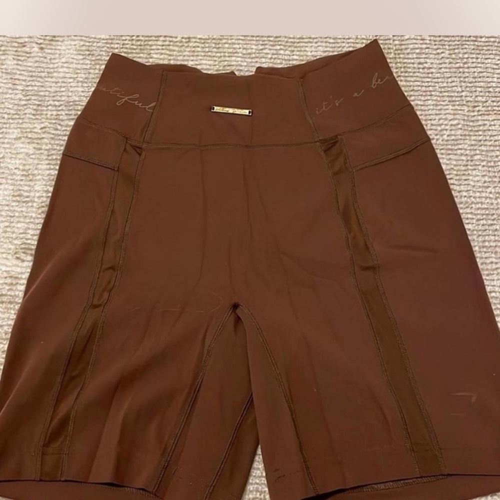 Gymshark Brown Bike Shorts with High Waist and Smooth Fabric